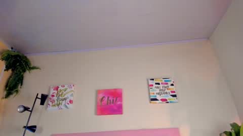 Snapshot of keyla_roberts_ chatting on 01-29-25, 08:18 Adhara. Help me reach 100 likes online show from 01-29-25, 08:18
