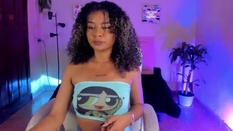 Snapshot of keyla_roberts_ chatting on 01-31-25, 08:01 Adhara. Help me reach 100 likes online show from 01-31-25, 08:01