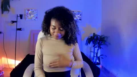Snapshot of keyla_roberts_ chatting on 02-09-25, 09:37 Adhara. Help me reach 100 likes online show from 02-09-25, 09:37