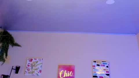 Snapshot of keyla_roberts_ chatting on 02-19-25, 08:12 Adhara. Help me reach 100 likes online show from 02-19-25, 08:12