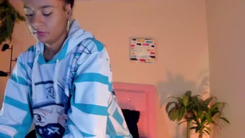 Snapshot of keyla_roberts_ chatting on 02-26-25, 06:26 Adhara. Help me reach 100 likes online show from 02-26-25, 06:26