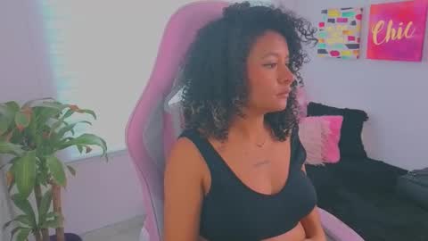 Snapshot of keyla_roberts_ chatting on 09-09-25, 07:02 Adhara. Help me reach 100 likes online show from 09-09-25, 07:02
