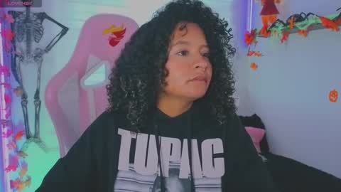 Snapshot of keyla_roberts_ chatting on 10-12-25, 05:56 Adhara. Help me reach 100 likes online show from 10-12-25, 05:56
