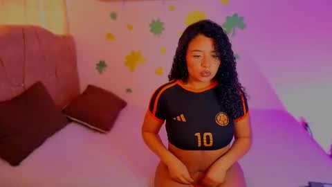 Snapshot of keyla_roberts_ chatting on 03-29-26, 12:05 Adhara. Help me reach 100 likes online show from 03-29-26, 12:05