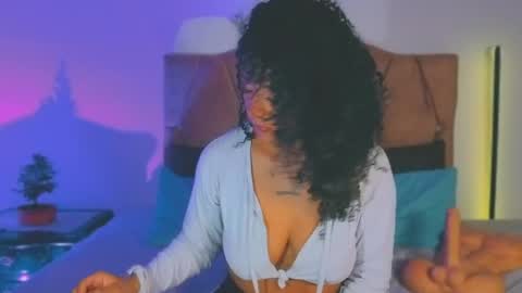 Snapshot of keyla_roberts_ chatting on 05-07-26, 10:20 Adhara. Help me reach 100 likes online show from 05-07-26, 10:20