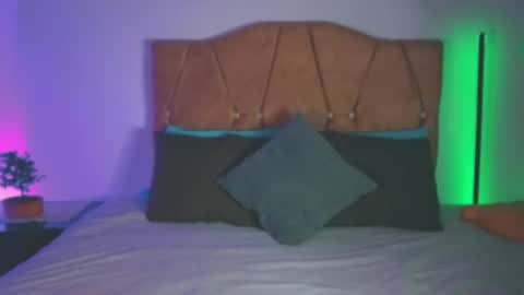 Snapshot of keyla_roberts_ chatting on 05-08-26, 12:16 Adhara. Help me reach 100 likes online show from 05-08-26, 12:16