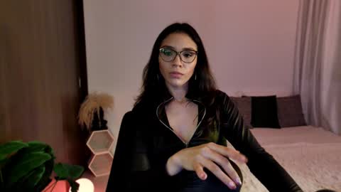 Keyla online show from 01-05-25, 01:03