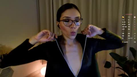 Keyla online show from 02-14-25, 01:02