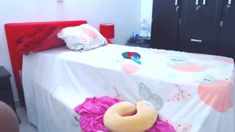 Sandy Saenz online show from 02-20-25, 11:32