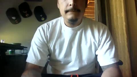 Snapshot of keyway1 chatting on 10-04-25, 08:40 keyway1 online show from 10-04-25, 08:40