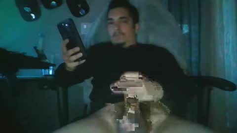Snapshot of keyway1 chatting on 10-21-25, 03:57 keyway1 online show from 10-21-25, 03:57
