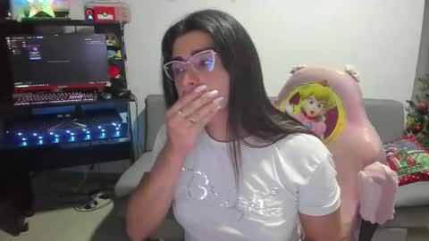 Snapshot of khalifa_gold chatting on 11-24-25, 08:03 Khalifa Kasumi online show from 11-24-25, 08:03