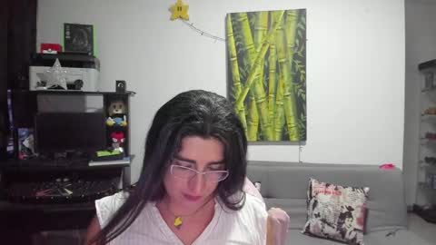 Snapshot of khalifa_gold chatting on 03-27-26, 01:00 Khalifa Kasumi online show from 03-27-26, 01:00