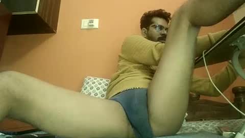 Snapshot of khan3043 chatting on 01-14-26, 06:35 Khan3043 online show from 01-14-26, 06:35