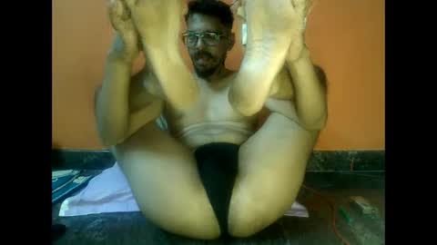 Snapshot of khan3043 chatting on 03-15-26, 12:33 Khan3043 online show from 03-15-26, 12:33