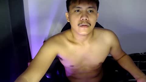 Snapshot of khencum08 chatting on 10-26-25, 01:28 khencum08 online show from 10-26-25, 01:28