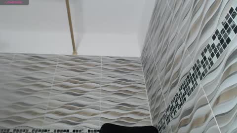 khloe33 online show from 11-11-25, 09:31