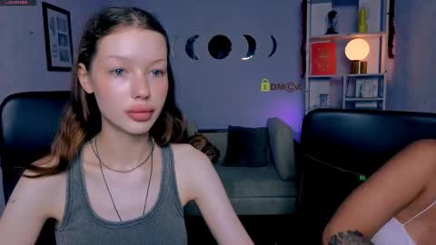 Snapshot of khloebeauty chatting on 05-31-26, 09:05 khloebeauty online show from 05-31-26, 09:05