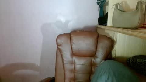 Kiana online show from 10-18-25, 07:03