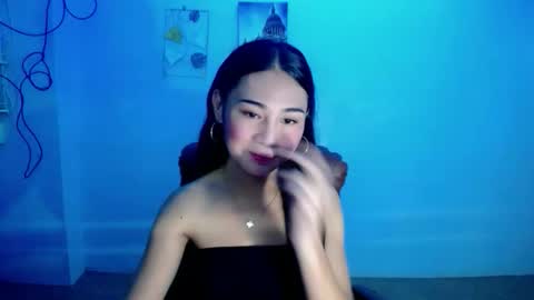 Kiana online show from 11-17-25, 10:43
