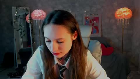 Snapshot of kiananowak chatting on 05-20-26, 07:20 Kiana online show from 05-20-26, 07:20
