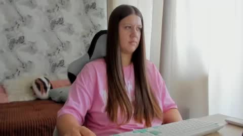 kianna_dior_ online show from 06-27-26, 12:10
