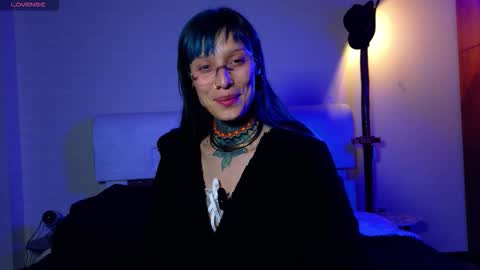 Snapshot of kiannamills chatting on 11-27-25, 03:30 Kianna online show from 11-27-25, 03:30