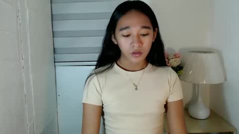 i love bella online show from 12-18-24, 02:10