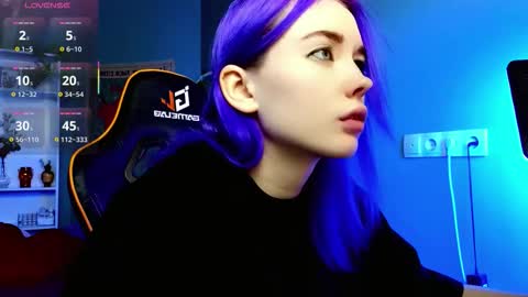 Kira online show from 11-10-25, 09:25