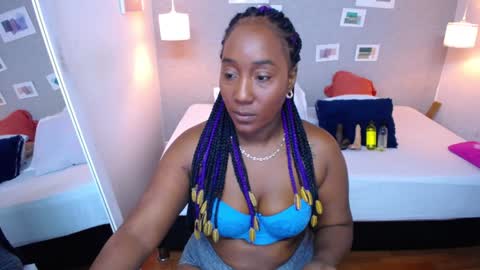 Snapshot of kiara_evanss chatting on 01-14-25, 02:43 Kiara online show from 01-14-25, 02:43
