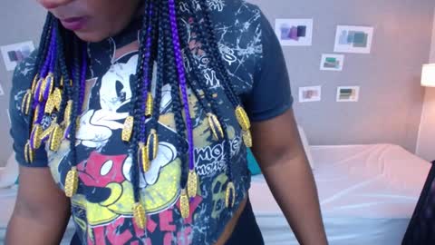 Snapshot of kiara_evanss chatting on 01-17-25, 10:56 Kiara online show from 01-17-25, 10:56