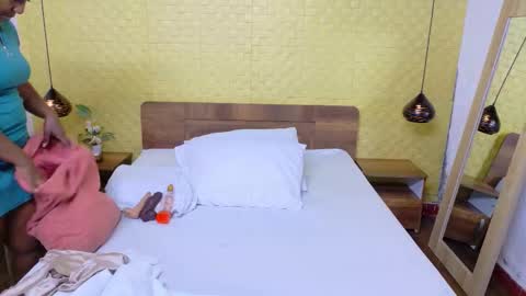 Snapshot of kiara_evanss chatting on 09-13-25, 08:08 Kiara online show from 09-13-25, 08:08