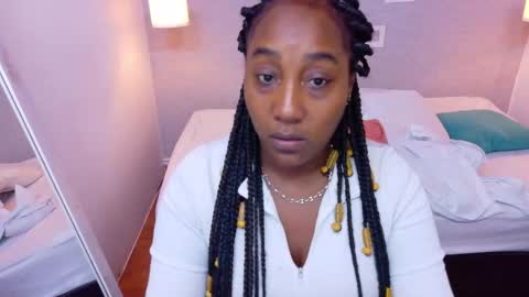 Snapshot of kiara_evanss chatting on 09-24-25, 03:10 Kiara online show from 09-24-25, 03:10