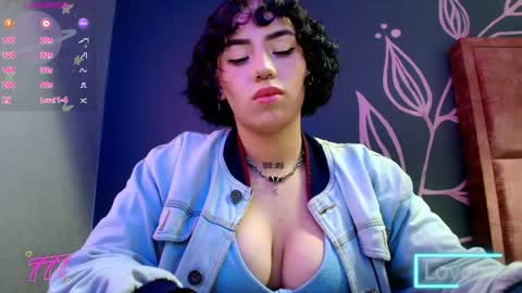 KIARA FOX online show from 05-16-26, 07:56