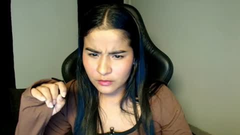 Snapshot of kiara_venus chatting on 06-30-26, 04:24 kiara online show from 06-30-26, 04:24