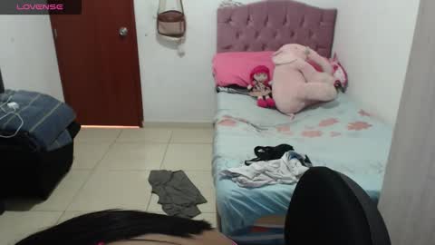 Kiara online show from 10-11-25, 07:01