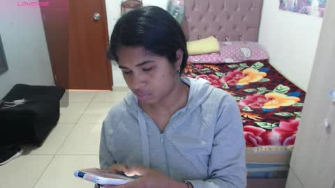 Kiara online show from 12-16-25, 04:34