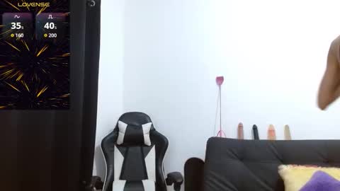 KiaraRider online show from 12-14-25, 10:58