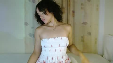 Snapshot of kiararose19 chatting on 05-16-26, 04:42 Kiara online show from 05-16-26, 04:42