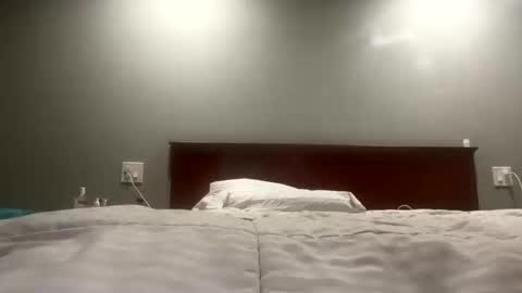 HunneysPlayRoom online show from 09-13-25, 03:56