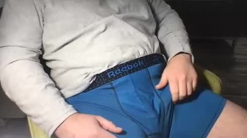 Snapshot of kickboxer04 chatting on 03-04-25, 01:12 kickboxer04 online show from 03-04-25, 01:12