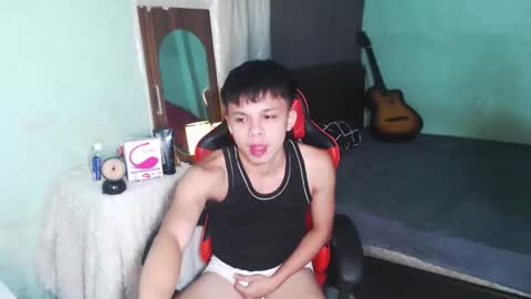 Snapshot of kiel_asianboy chatting on 05-24-26, 12:48 EJ online show from 05-24-26, 12:48