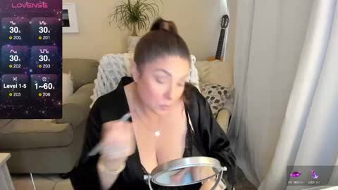 Kiera Reines online show from 02-16-25, 06:32
