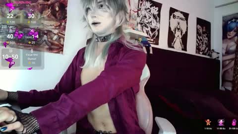 Snapshot of kiiller_queen chatting on 02-18-26, 04:47 kenny online show from 02-18-26, 04:47