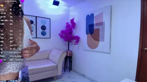 Kitty online show from 05-06-26, 12:32