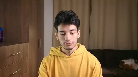 kikeruiz 19 online show from 11-28-25, 02:31