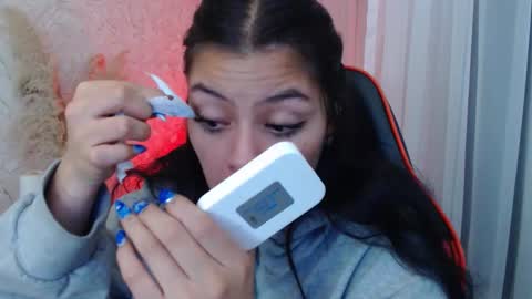 Snapshot of kiki_cams chatting on 03-04-26, 04:51 kIKI online show from 03-04-26, 04:51