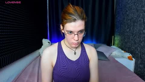 Kiki online show from 01-10-25, 01:20