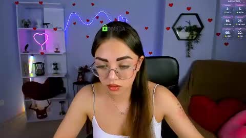 kiki_swan online show from 06-11-26, 12:32