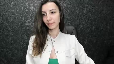 Mika and Miranda online show from 11-12-25, 11:32